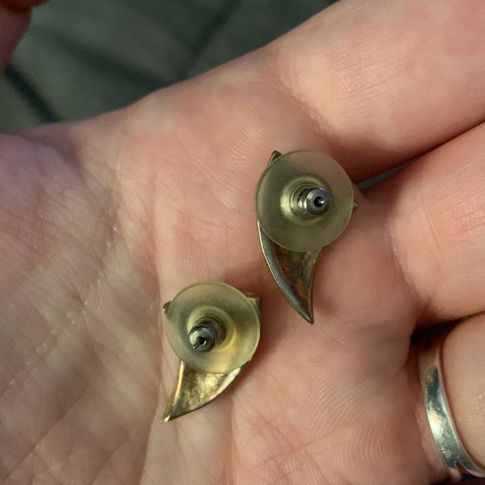 Yellow earrings - Picture 2 of 2